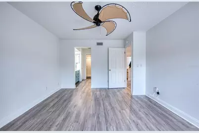 1328 Pelican Creek Crossing #D, Saint Petersburg, FL 33707 - Photo 45
