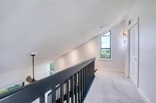 1328 Pelican Creek Crossing, Saint Petersburg, FL 33707 - Photo 81