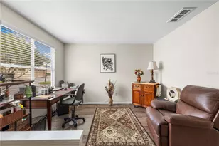 13007 Lorna Pl, Tampa, FL 33618 - Photo 17