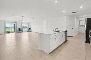 15281 Zircon Red Dr, Wimauma, FL 33598 - Photo 3