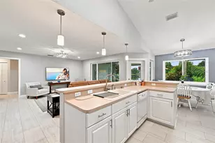 1821 Lake Heron Dr, Lutz, FL 33549 - Photo 9