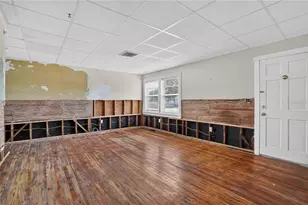3050 Dupont St S, Gulfport, FL 33707 - Photo 11