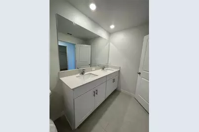 10199 Trumpet Honeysuckle Way, San Antonio, FL 33576 - Photo 13