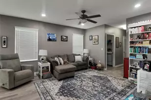 10408 Whispering Hammock Dr, Riverview, FL 33578 - Photo 7