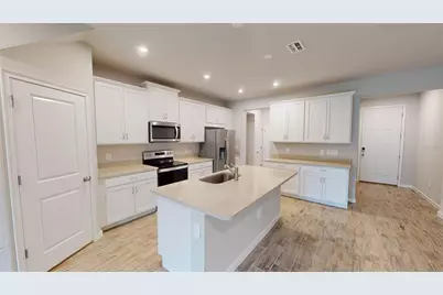 26130 Fantasy Sky Lane, Lutz, FL 33559 - Photo 3