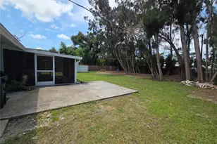 4136 S Lockwood Ridge Rd, Sarasota, FL 34231 - Photo 25