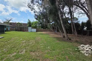 4136 S Lockwood Ridge Rd, Sarasota, FL 34231 - Photo 27