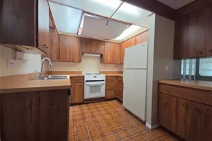 4136 S Lockwood Ridge Rd, Sarasota, FL 34231 - Photo 9