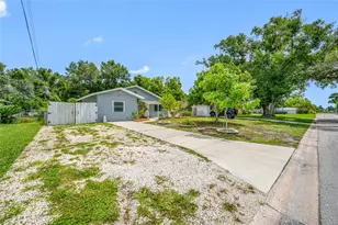4115 55th Ave Dr E, Bradenton, FL 34203 - Photo 17