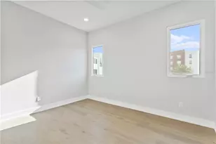 368 6th St S, Saint Petersburg, FL 33701 - Photo 27