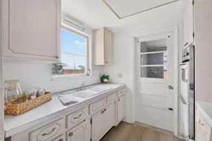 5955 18th St N, Saint Petersburg, FL 33714 - Photo 3