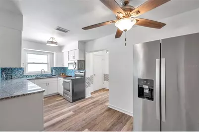 5900 Cypress Street N, Saint Petersburg, FL 33703 - Photo 5