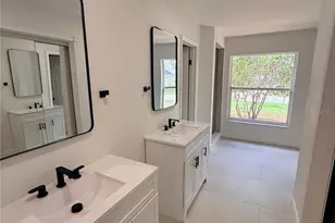 9207 Mill Cir, Tampa, FL 33647 - Photo 11