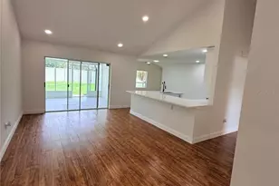 9207 Mill Cir, Tampa, FL 33647 - Photo 5
