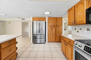230 N Tessier Dr, Saint Pete Beach, FL 33706 - Photo 13