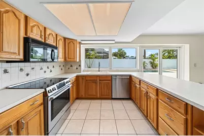 230 N Tessier Drive, Saint Pete Beach, FL 33706 - Photo 7