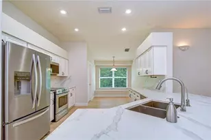 19707 Ellendale Dr, Land O Lakes, FL 34638 - Photo 11