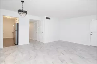 1115 Rue Des Chateaux, South Pasadena, FL 33707 - Photo 5