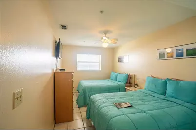 1802 Gulf Boulevard #8, Indian Rocks Beach, FL 33785 - Photo 7