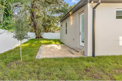 2922 W Giddens Avenue, Tampa, FL 33614 - Photo 17