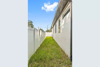 2922 W Giddens Avenue, Tampa, FL 33614 - Photo 19