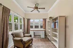 2518 Granada Cir E, Saint Petersburg, FL 33712 - Photo 27