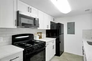 8911 Blind Pass Rd, Saint Petersburg, FL 33706 - Photo 29