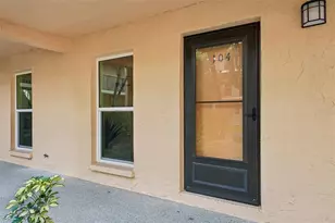 8911 Blind Pass Rd, Saint Petersburg, FL 33706 - Photo 5