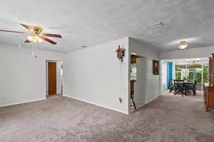 1006 Dumont Dr, Dunedin, FL 34698 - Photo 9