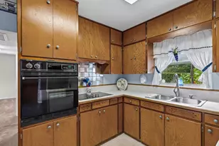 1006 Dumont Dr, Dunedin, FL 34698 - Photo 13