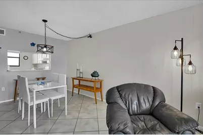 15462 Gulf Boulevard #903, Madeira Beach, FL 33708 - Photo 17