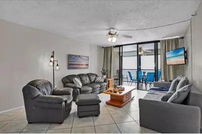 15462 Gulf Boulevard #903, Madeira Beach, FL 33708 - Photo 11