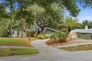 2860 Briarwood Ln, Palm Harbor, FL 34683 - Photo 1