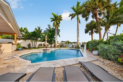 8009 13th Avenue S, Saint Petersburg, FL 33707 - Photo 47