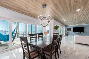 1826 Venetian Point Dr, Clearwater, FL 33755 - Photo 19