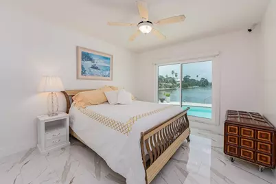 1826 Venetian Point Drive, Clearwater, FL 33755 - Photo 27