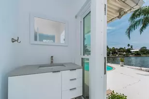 1826 Venetian Point Dr, Clearwater, FL 33755 - Photo 41