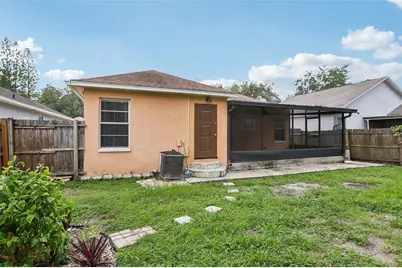 8711 Busch Oaks Street, Tampa, FL 33617 - Photo 19