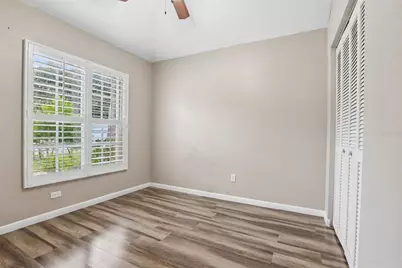 8711 Busch Oaks Street, Tampa, FL 33617 - Photo 13
