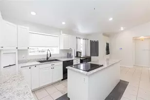 34299 Belt Dr, Dade City, FL 33523 - Photo 9