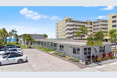 16850 Gulf Boulevard #4, North Redington Beach, FL 33708 - Photo 3