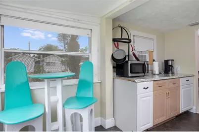 3860 Burlington Avenue N, Saint Petersburg, FL 33713 - Photo 7