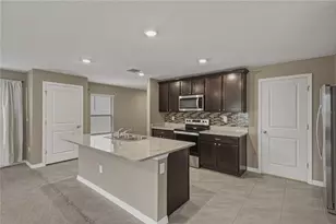 13648 Whiskey Daisy Dr, Dade City, FL 33525 - Photo 15