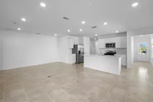 813 Balleby Trl, Bradenton, FL 34212 - Photo 11