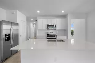 813 Balleby Trl, Bradenton, FL 34212 - Photo 7
