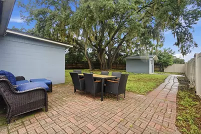 9242 N 52nd Street, Tampa, FL 33617 - Photo 29