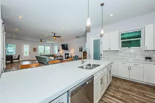 2430 6th Ave N, Saint Petersburg, FL 33713 - Photo 15