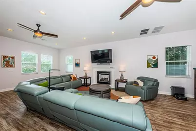 2430 6th Avenue N, Saint Petersburg, FL 33713 - Photo 9