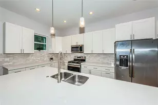 2430 6th Ave N, Saint Petersburg, FL 33713 - Photo 17