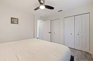 1317 Essex Dr N, Saint Petersburg, FL 33710 - Photo 11